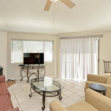 Lake Travis Bungalow Casita Golden Rod #2 Lakeway Bagian luar foto