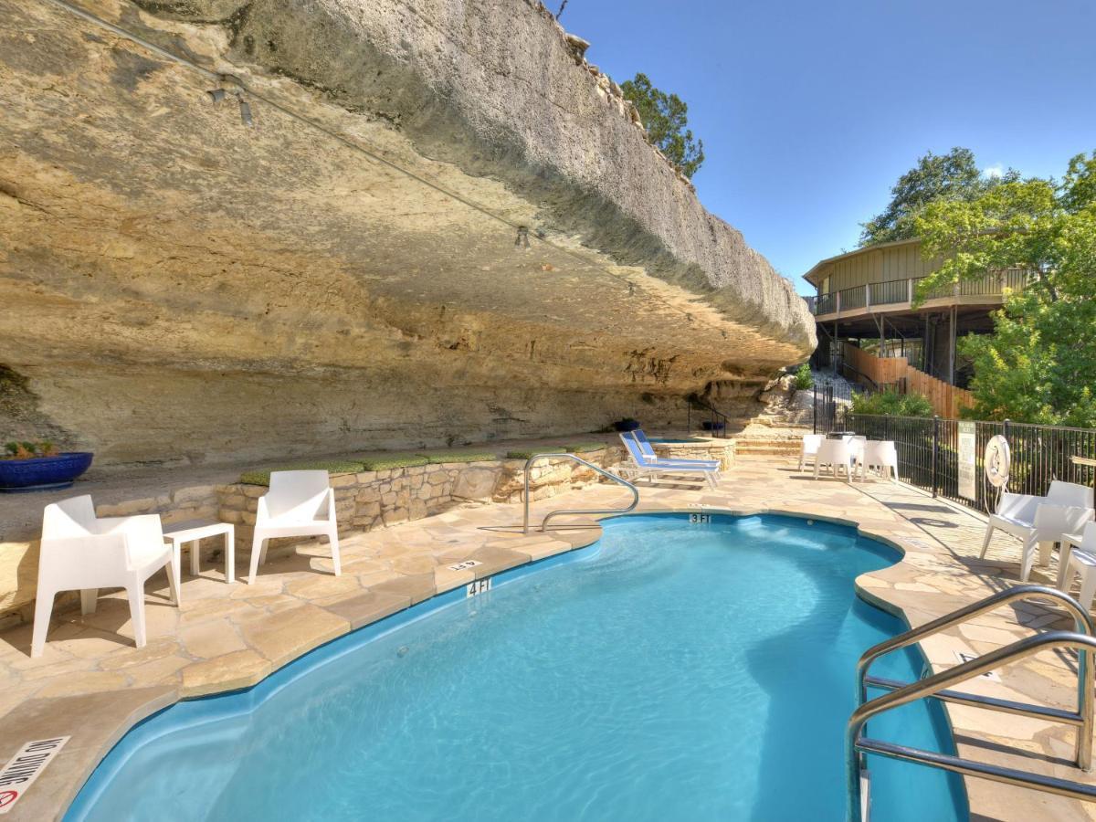Lake Travis Bungalow Casita Golden Rod #2 Lakeway Bagian luar foto