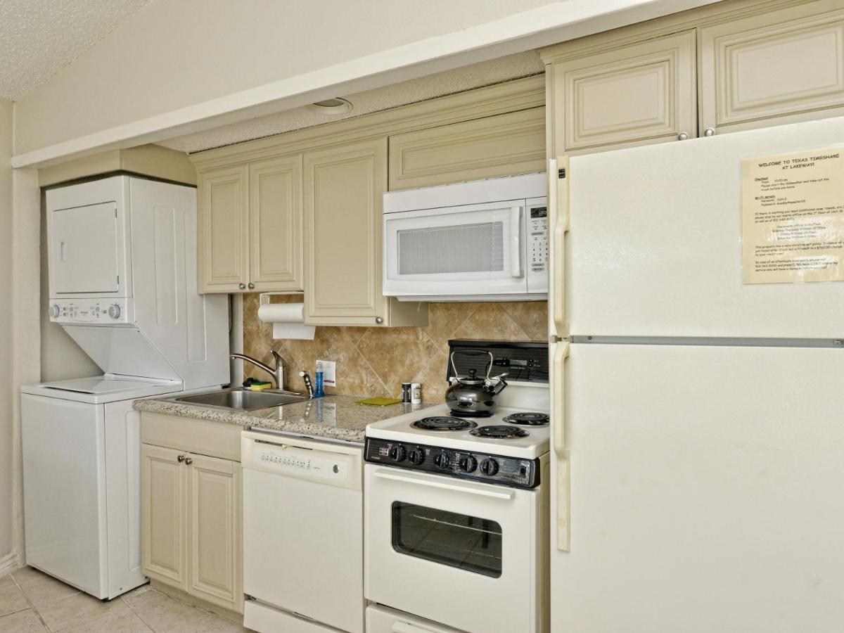 Lake Travis Bungalow Casita Golden Rod #2 Lakeway Bagian luar foto